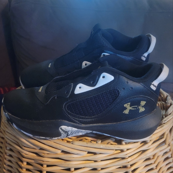 Under Armor Lockdown 6 Basketball Shoes Size 7Y - Picture 4 of 9